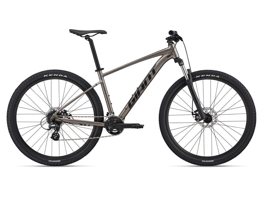 2022 Giant Talon 4 Hardtail MTB [Colour: Metal] [Size: Medium]