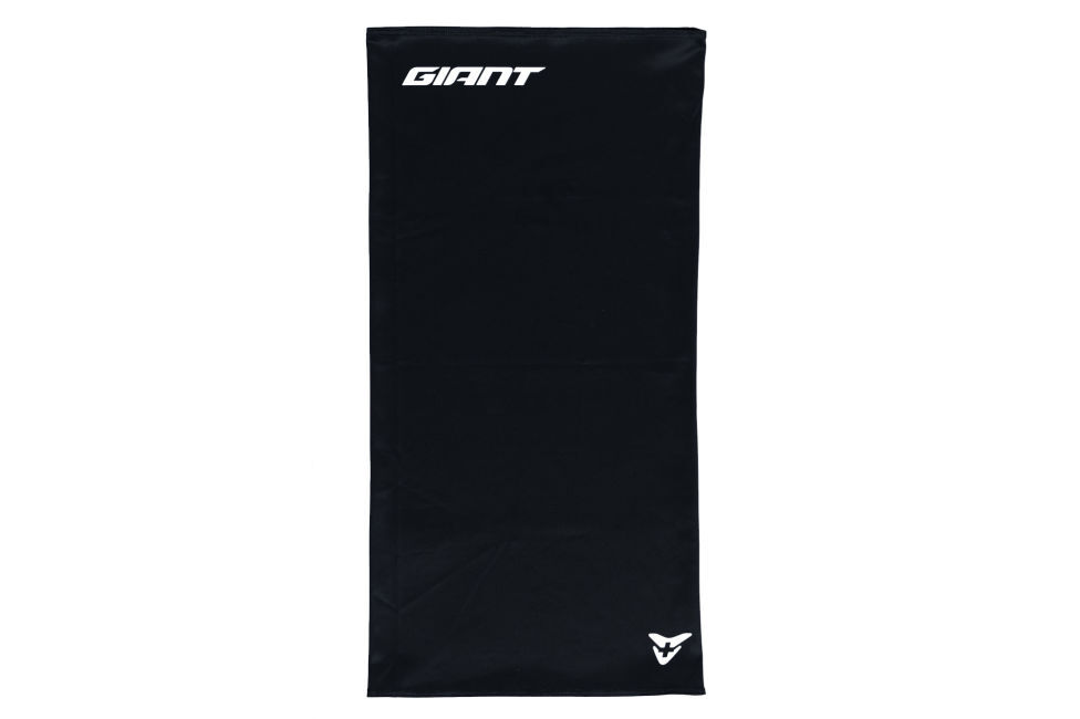 Giant Cuore Neck Buff