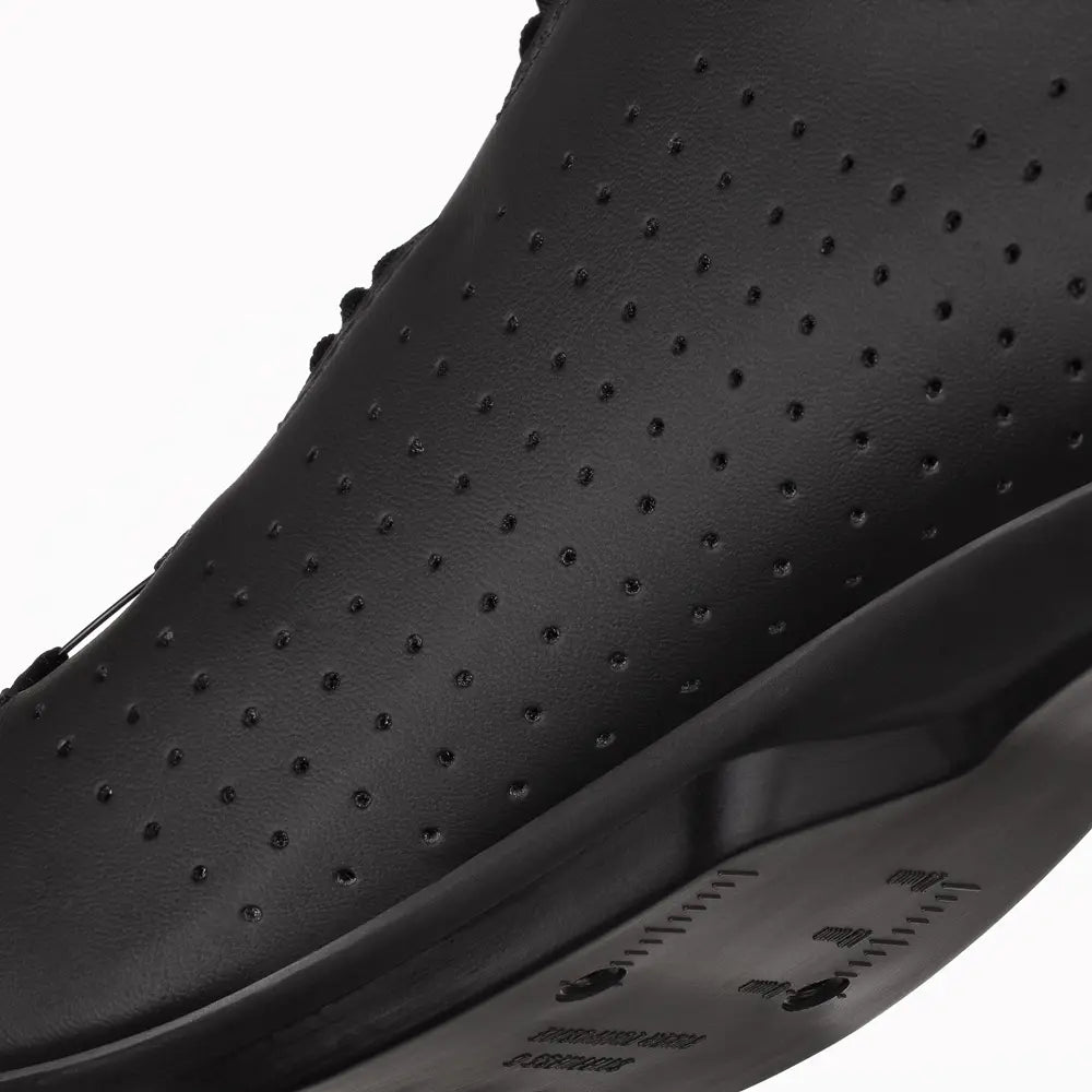 Fizik Vento Omna Road Cycling Shoe [Size: 8.25 US (41 EUR)] [Colour: Black]