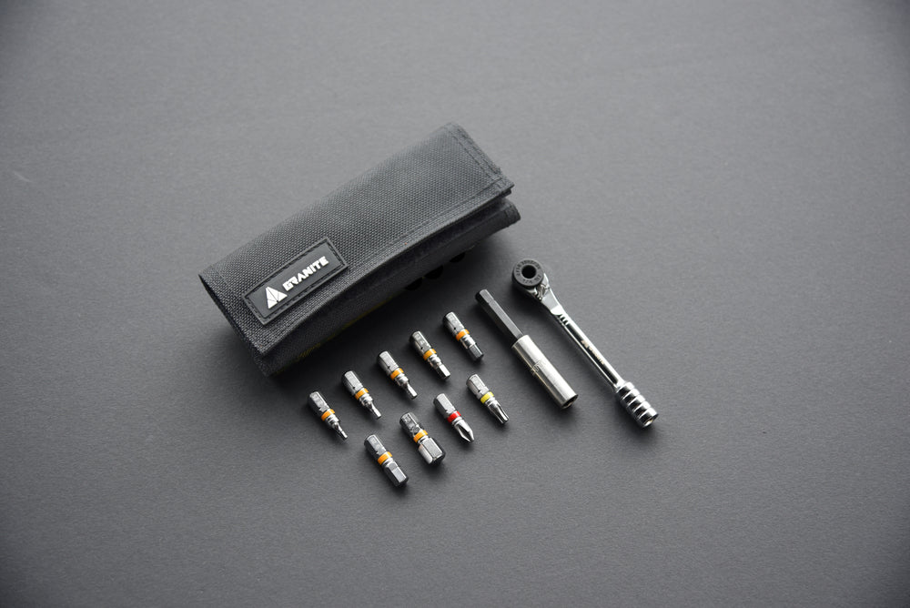 Granite Design Rock n Roll Ratchet Tool Set incl. Bits (2, 2.5, 3, 4, 5, 6,8, T25, PH2) Black