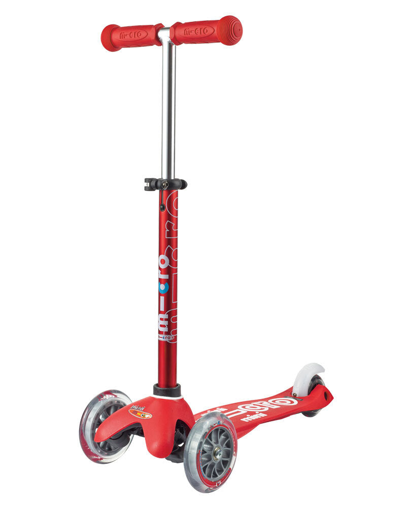 Micro Mini Deluxe Scooter [Colour: Red]