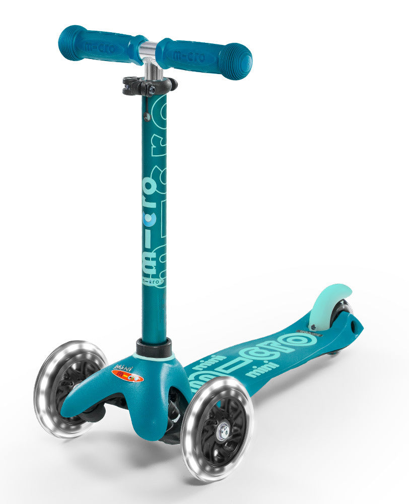 Micro Mini Deluxe LED Scooter [Colour: Aqua]