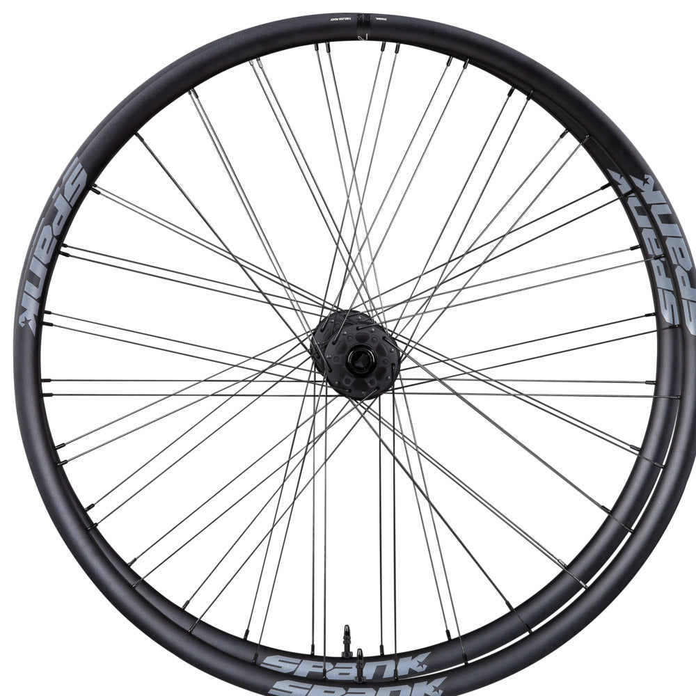 Spank Wing 22 XDR Rear Wheel 700C/29in 28H 142/135mm Black