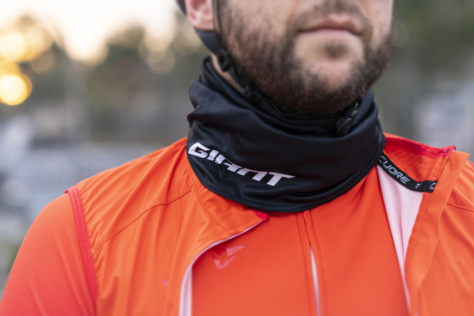 Giant Cuore Neck Buff